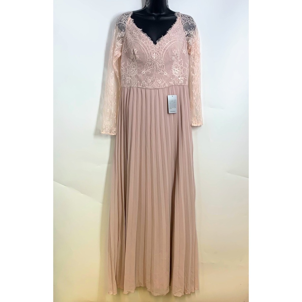 Chi Chi Women's Open Back Long Sleeve Lace Satin Long Dress Size 8 NWT